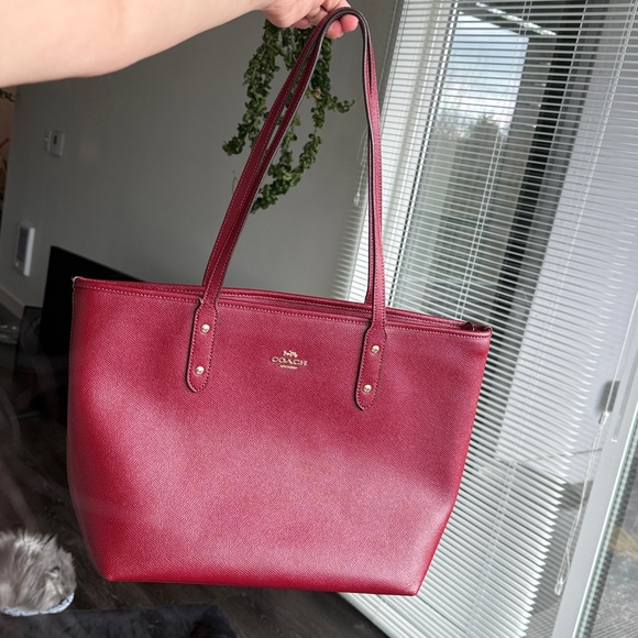 Coach Handbags - Coach Burgundy Leather Tote with Gold Hardware and matching Wallet